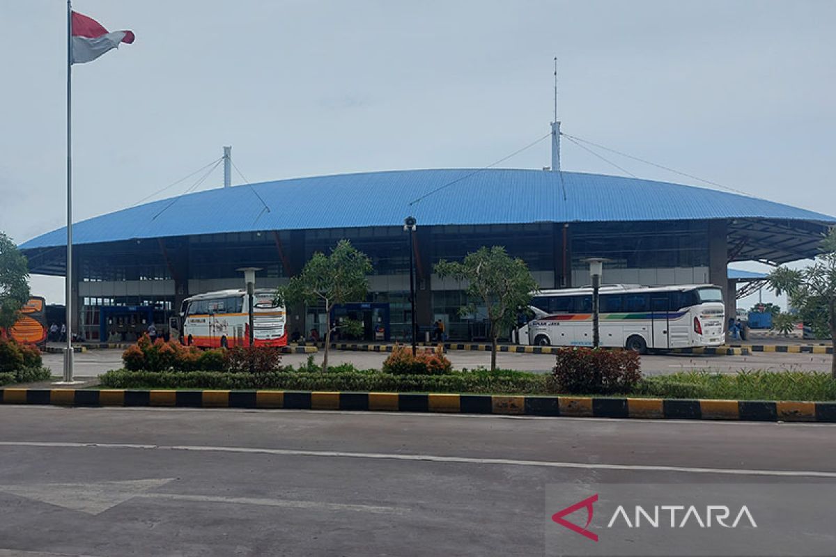 Terminal Pulo Gebang catat ribuan penumpang tiba usai libur panjang