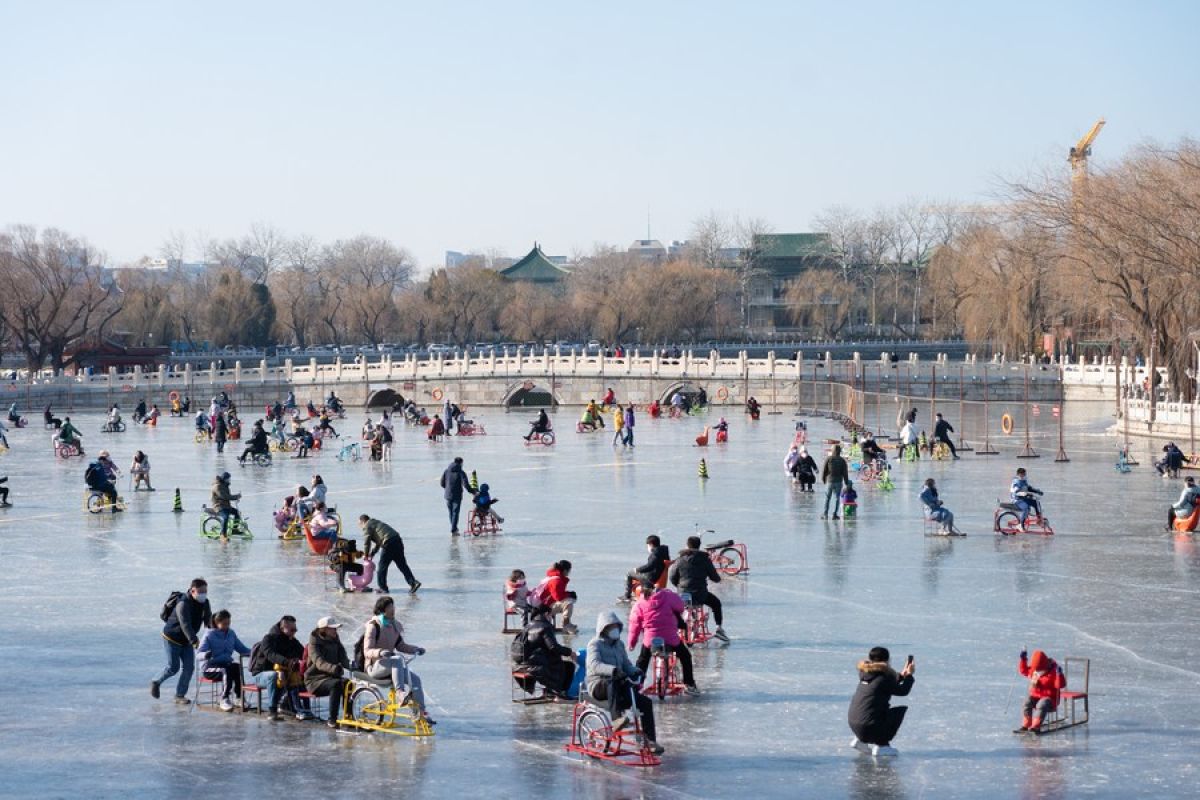 Taman-taman di Beijing luncurkan aktivitas hiburan es-salju