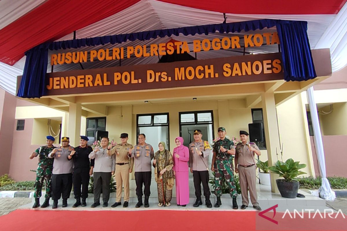 Kapolda Jabar resmikan rusun Polri Jenderal Sanoesi di Bogor