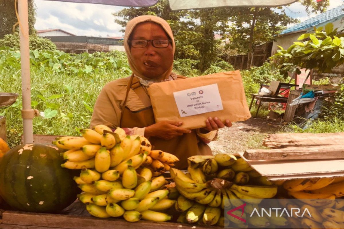 PLN salurkan bantuan kepada perempuan lansia dan muslimah duafa