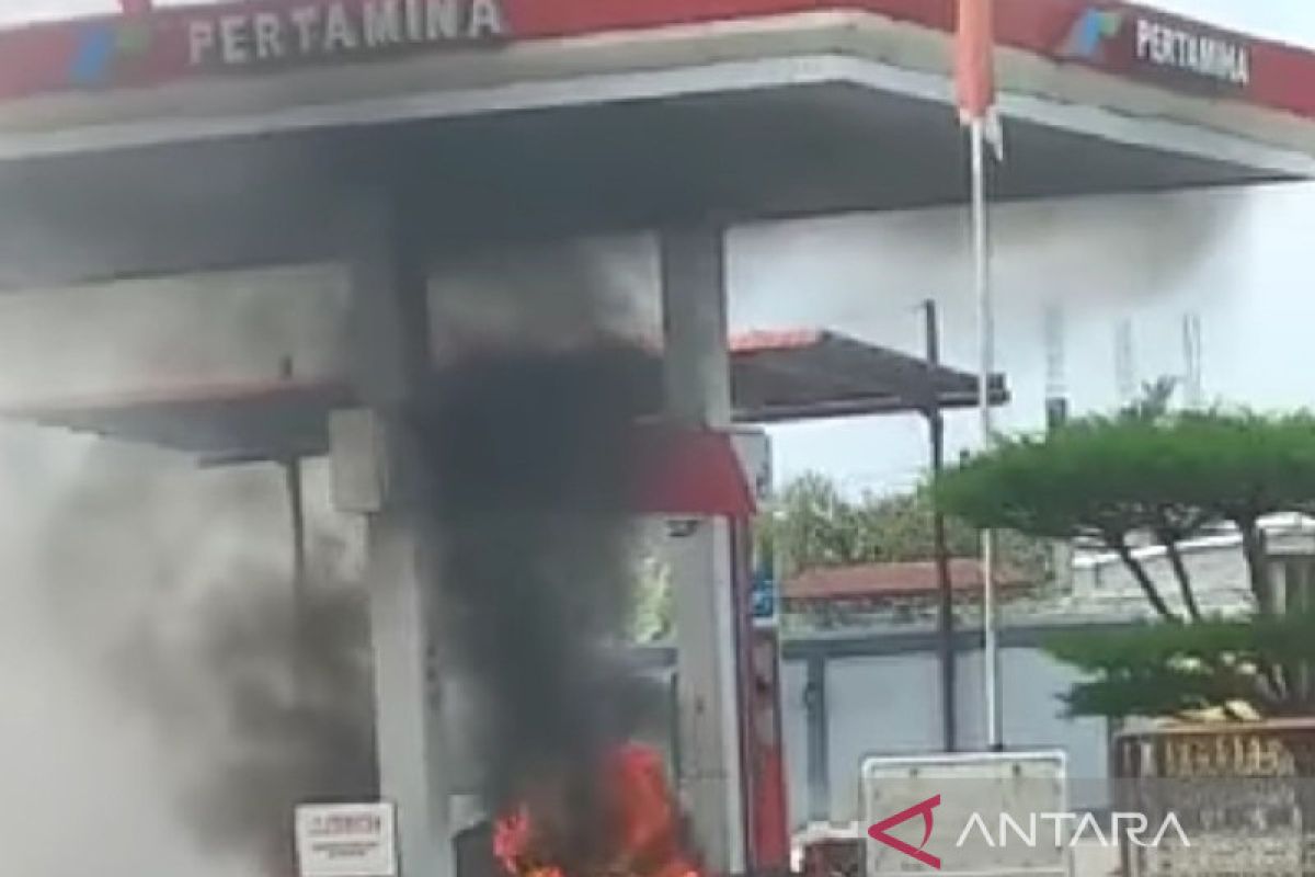 SPBU terbakar di Deliserdang, warga dengar suara ledakan