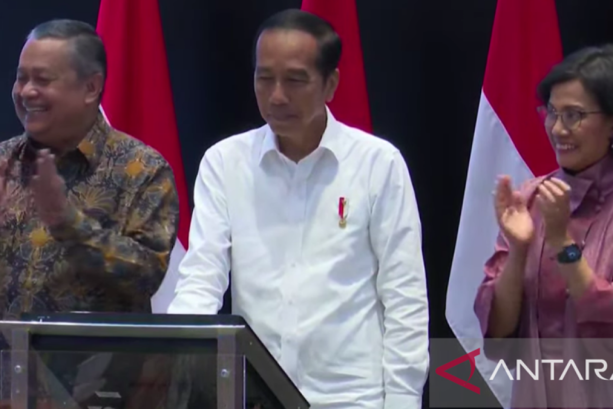 Presiden Joko Widodo  buka perdagangan bursa 2023