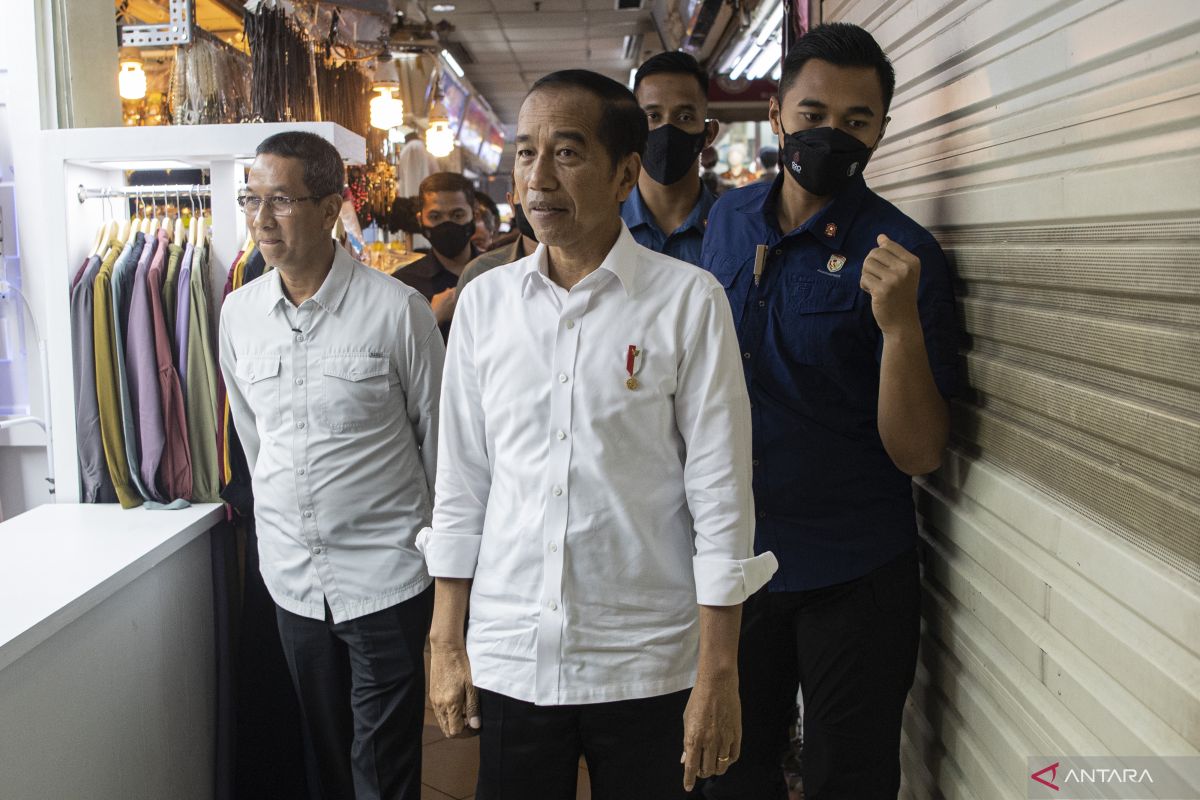 President Joko Widodo hints at cabinet reshuffle in 2023