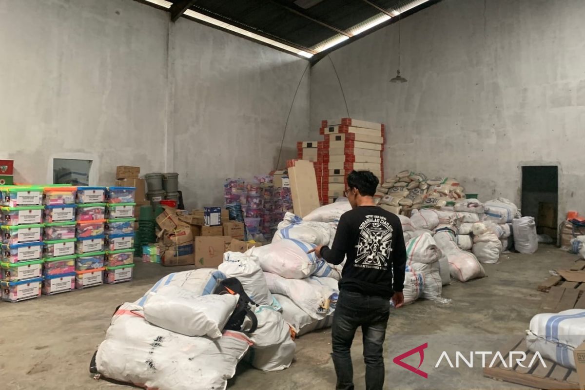 Pemkab Cianjur: Logistik warga korban gempa hanya cukup lima hari ke depan