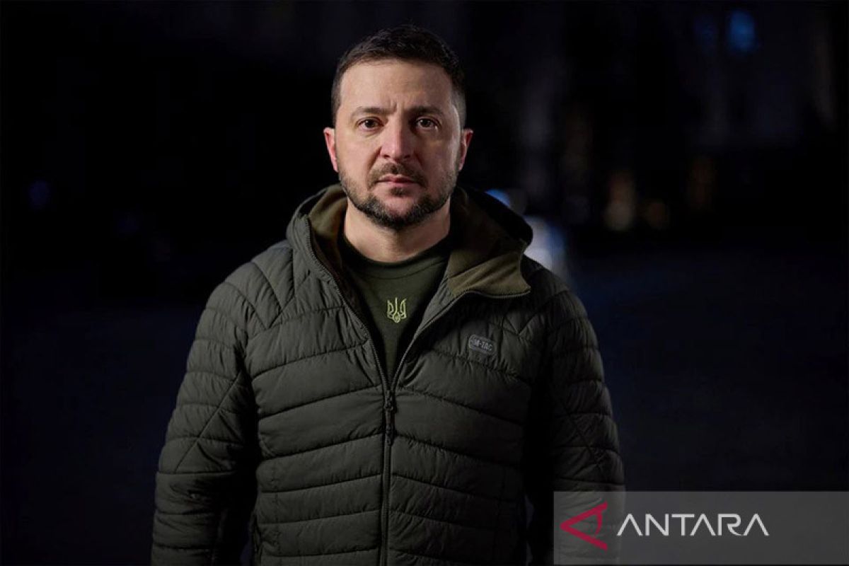 Zelenskyy: Kondisi di garis depan pertempuran di Ukraina makin berat