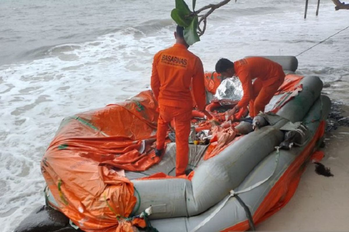 Tim SAR Pangkalpinang masih cari enam kru kapal Tugboat yang tenggelam