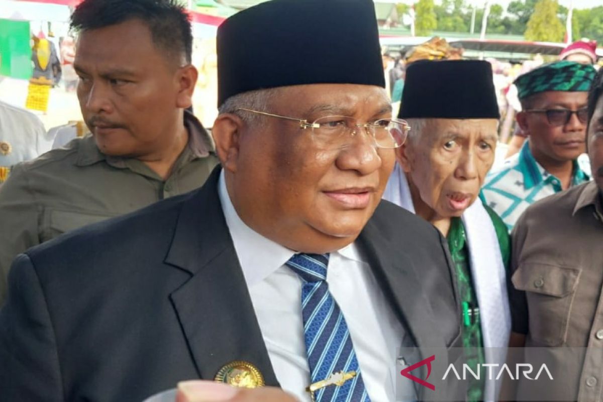 Gubernur Sulawesi Tenggara minta masyarakat tetap pakai masker meski PPKM dicabut