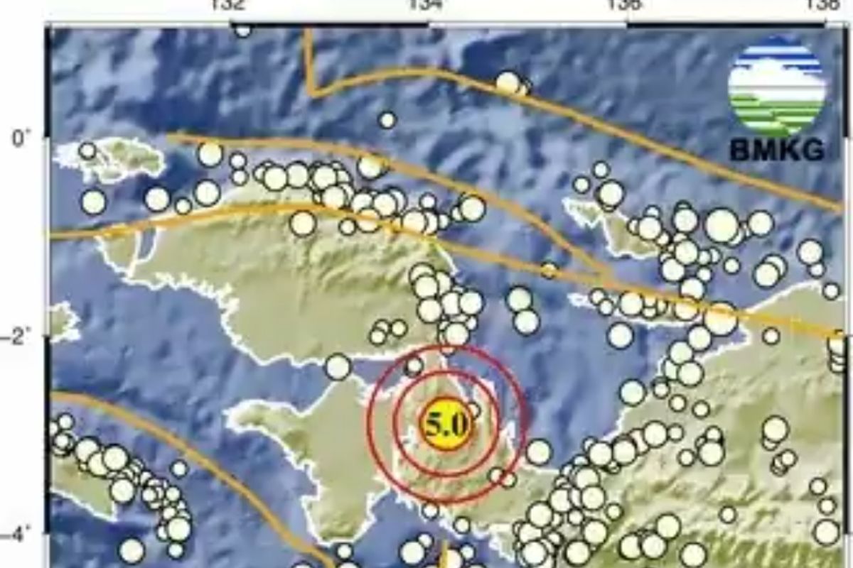 Selasa malam, gempa magnitudo 5,0 guncang Papua Barat