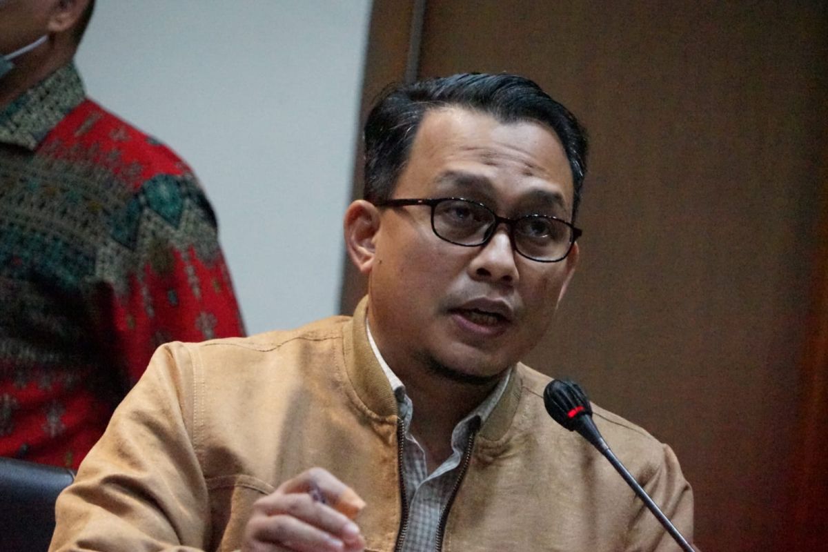 KPK memeriksa mantan anggota DPR Miryam Haryani terkait kasus IPDN Gowa