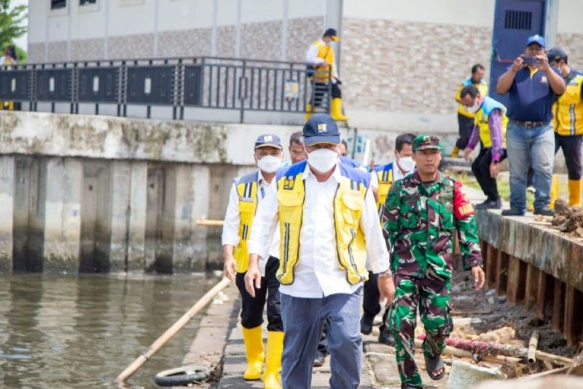 Menteri PUPR instruksikan agar pompa ditambah untuk atasi banjir di Semarang