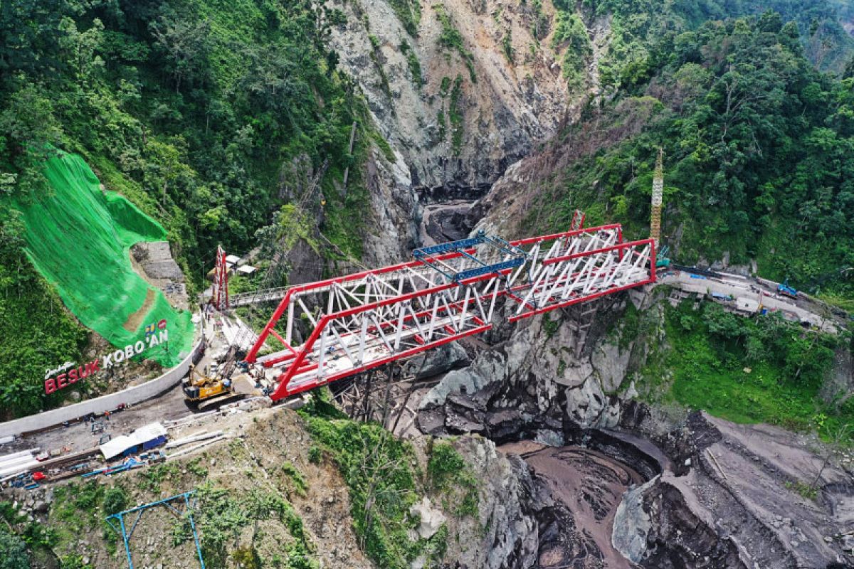 Bupati Thoriq berharap Jembatan Gladak Perak bangkitkan ekonomi Lumajang