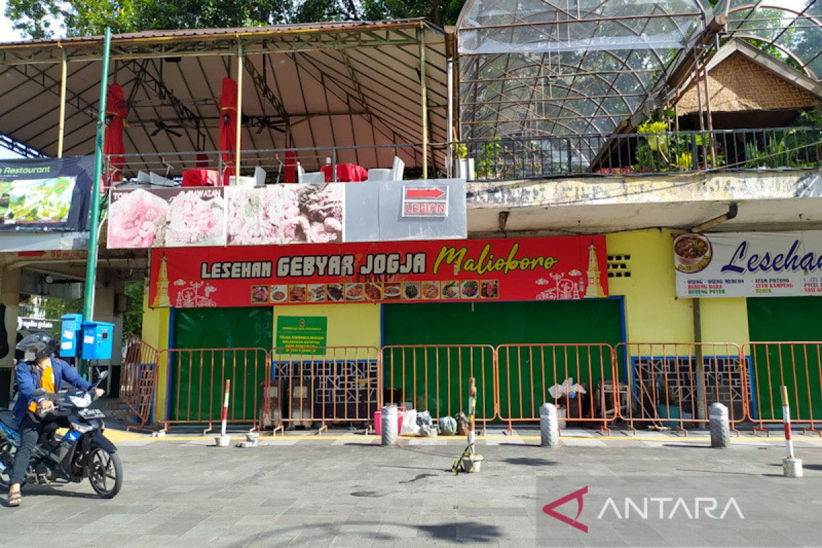 Pemkot Yogyakarta segel kios di sepanjang Jalan Perwakilan