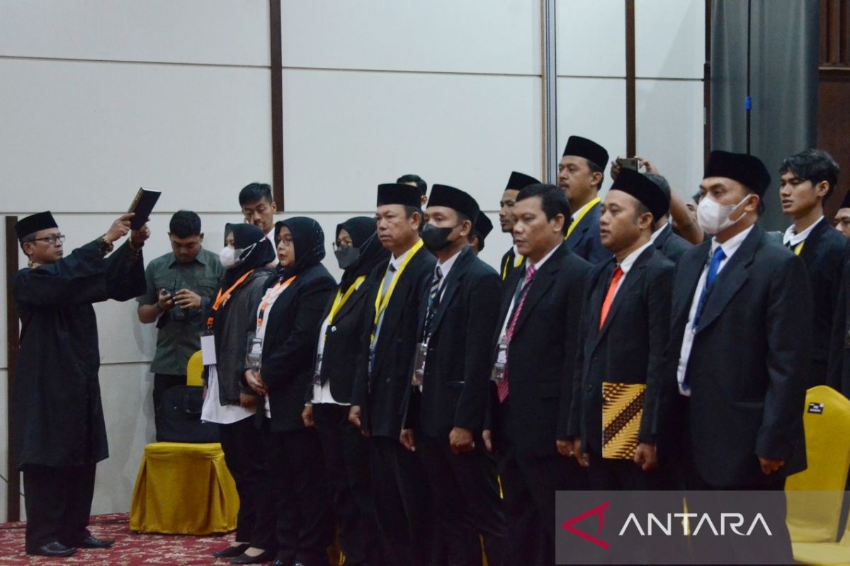 KPU Kabupaten Bogor lantik 200 anggota PPK