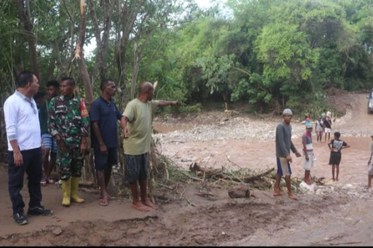 Bupati Kupang apresiasi kerja kolaborasi dalam menangani banjir