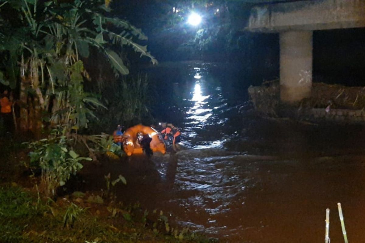 Korban hanyut di Sungai Margoyoso Jepara ditemukan meninggal