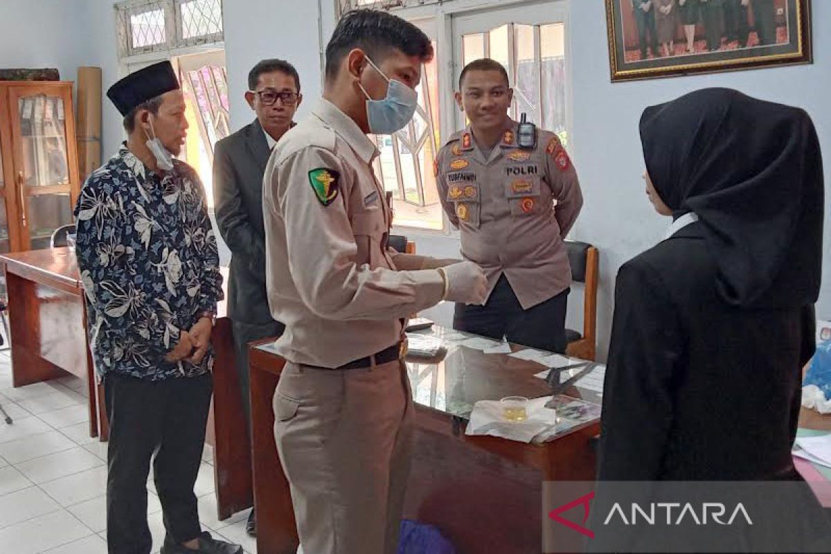 KPU dan polisi lakukan tes urine dadakan ke calon anggota PPK di Barsel