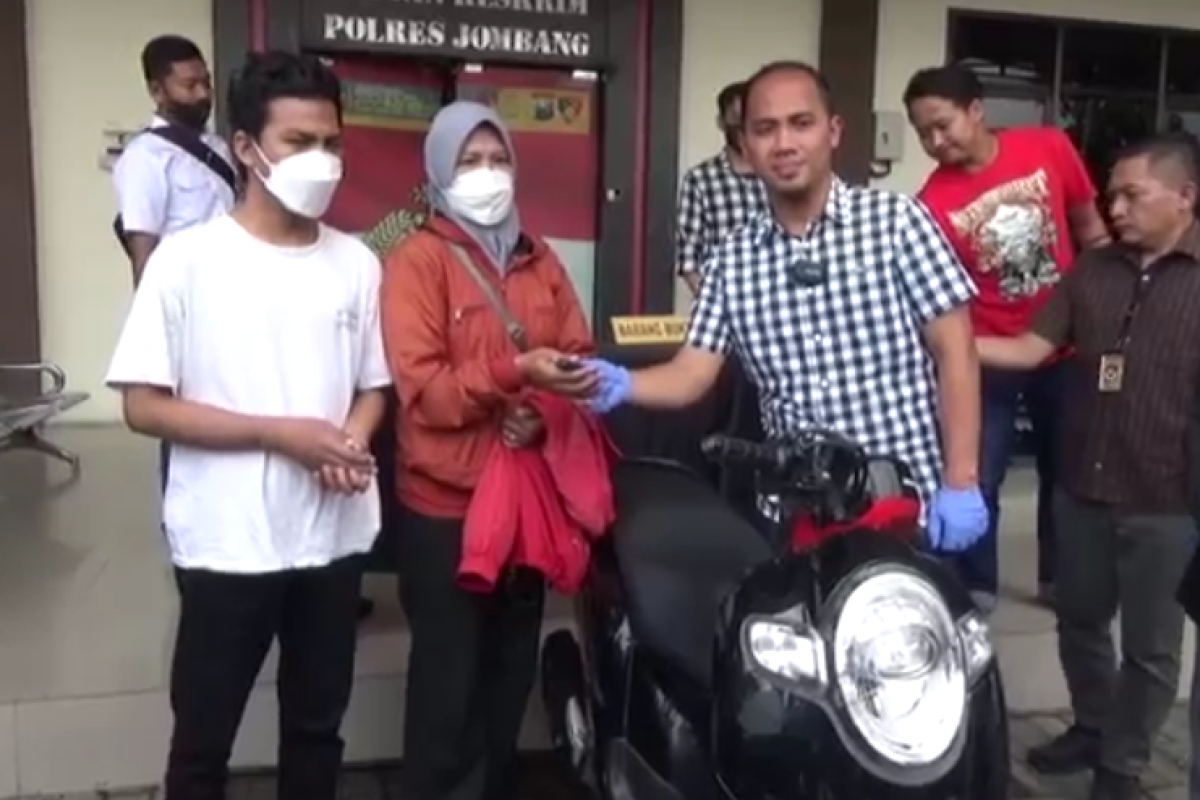 Polisi lumpuhkan begal motor dengan timah emas