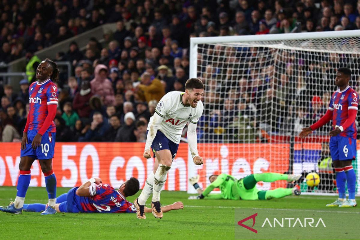 Liga Spanyol - Atletico Madrid boyong Matt Doherty dari Tottenham Hotspur