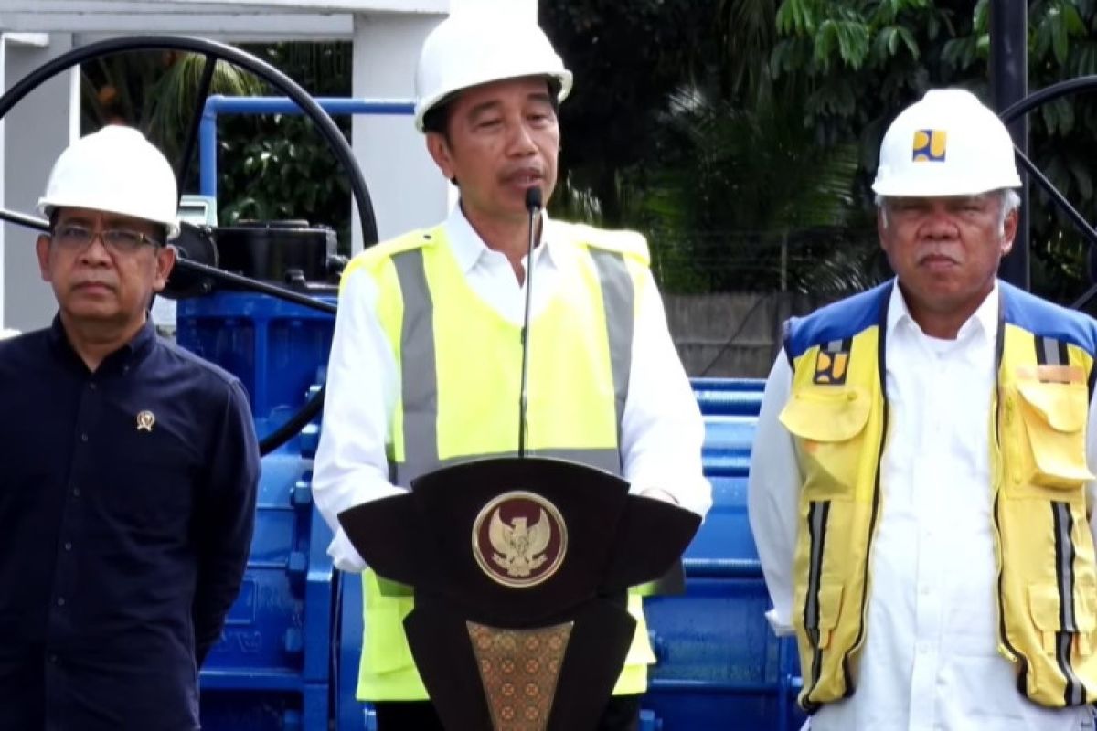 Jokowi calls for swift completion of Durolis household water network