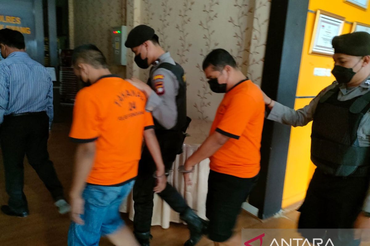 Polisi tangkap dua pengedar narkotika di Jalan Raya Pasir Panjang