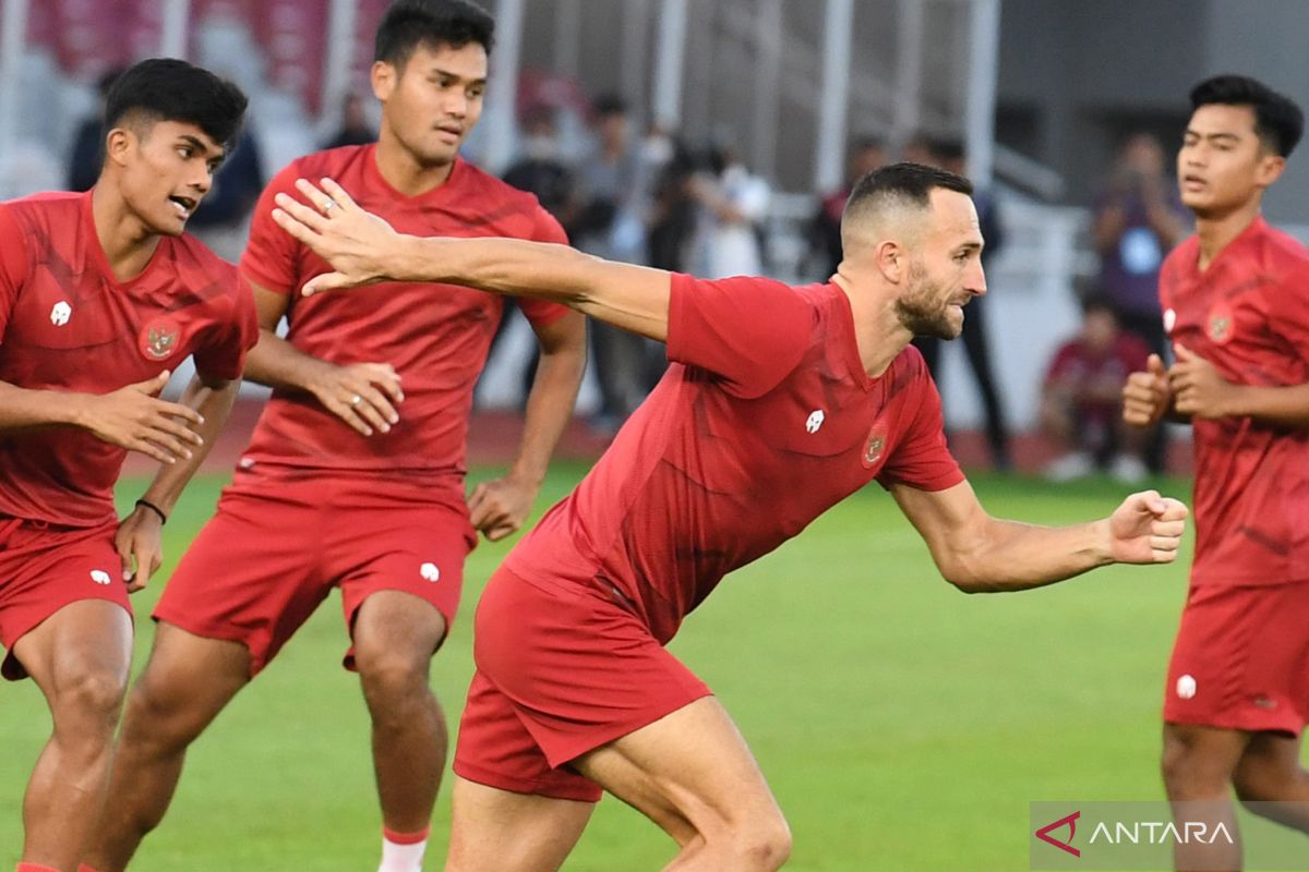 Suporter diminta jaga nama baik sepakbola Indonesia