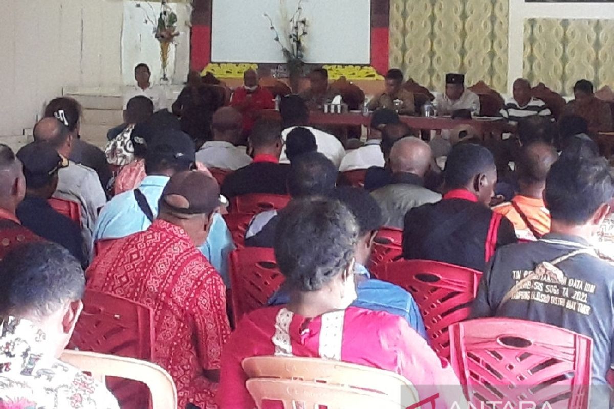 Pemkab Biak minta kepala kampung bentuk koperasi mencegah rentenir