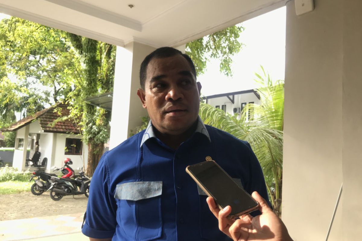 DPRD Ambon minta Pemkot atasi sampah mewujudkan Ambon Bersih 2023