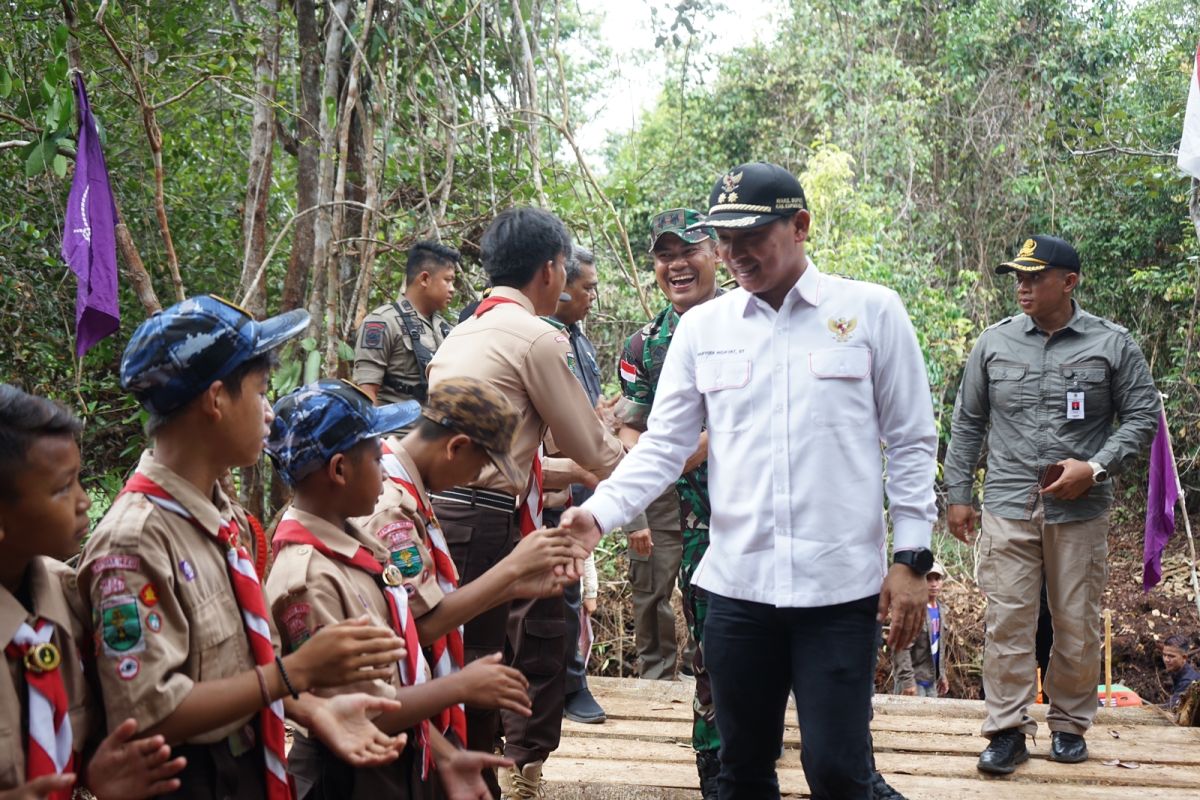 Kegiatan Pramuka didik mental Pancasila generasi muda