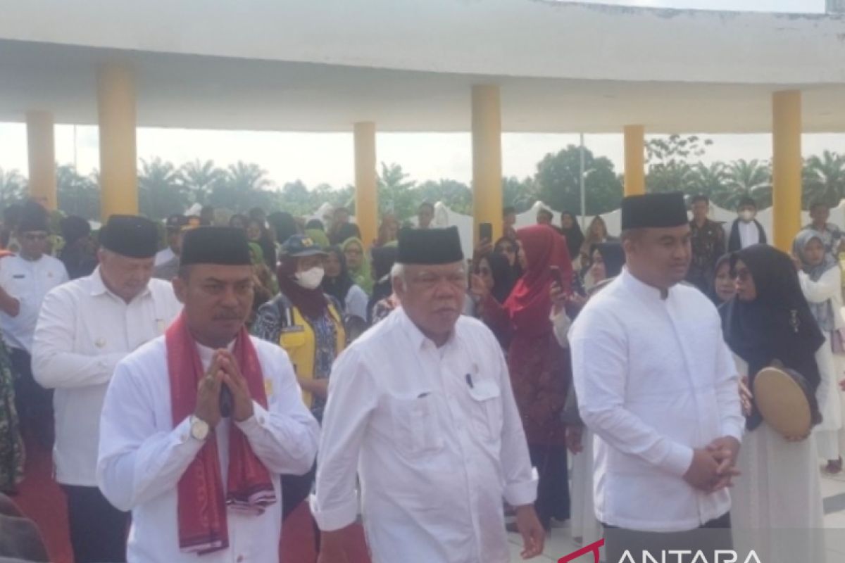 Menteri PUPR: Feeder tol Dharmasraya belum akan dibangun pada 2023