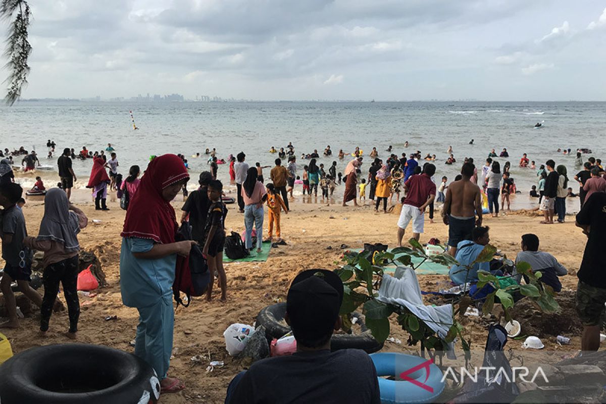 BMKG Batam imbau warga hindari berenang di laut karena cuaca buruk