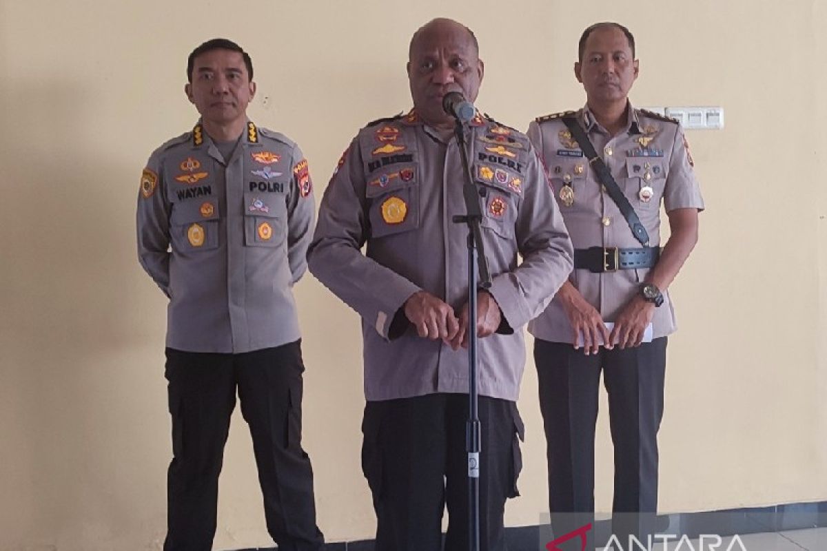 Flash - Polisi tertembak dalam kontak tembak dengan KKB di Pegubin