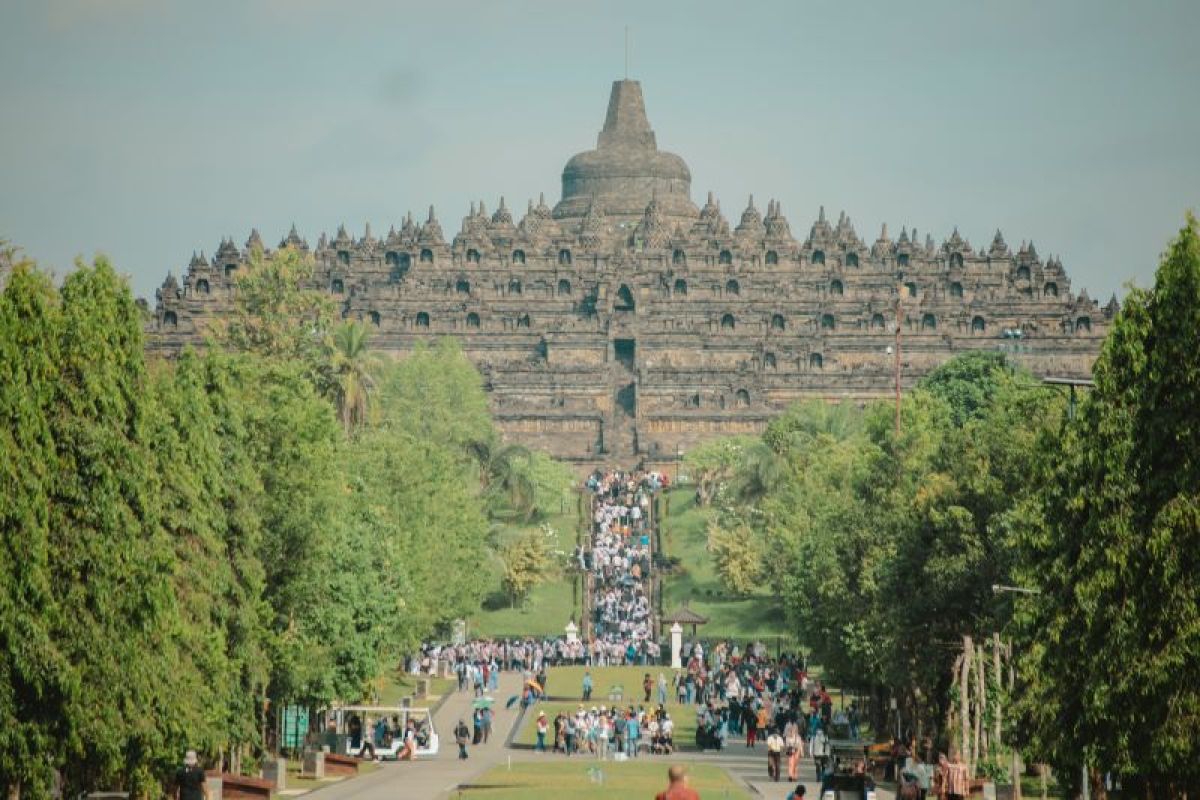 Operator to introduce zoning system at Borobudur Temple complex