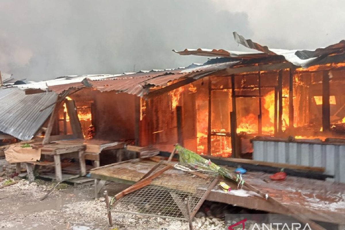 173 lapak di Pasar Abepura terbakar, kerugian ditaksir Rp12 miliar