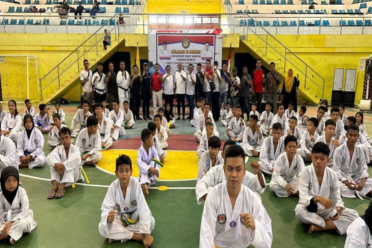 UKT Guep Pengkot Taekwondo Tebing Tinggi diikuti 213 taekwondoin