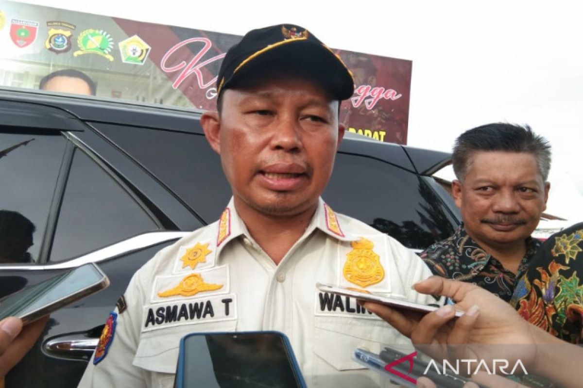 Wali Kota Kendari meminta warga tetap pakai masker meski PPKM dihentikan