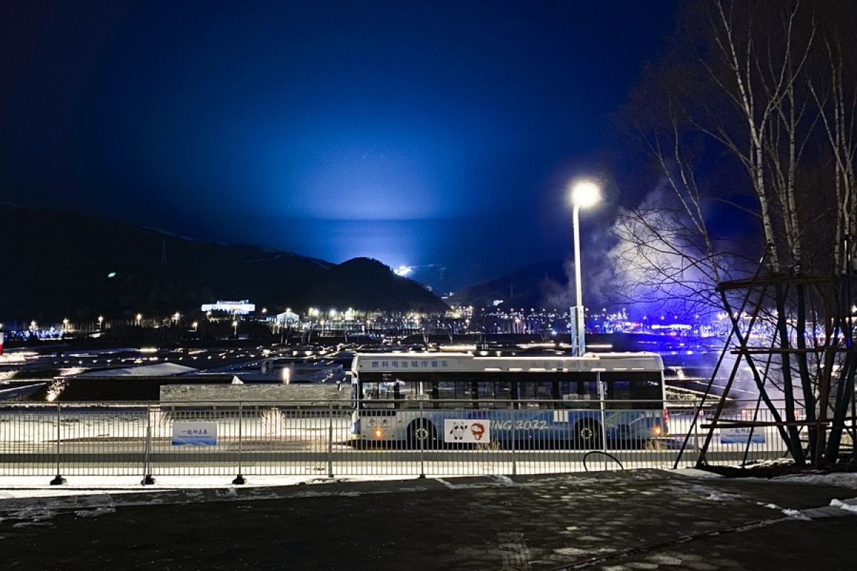 Bus hidrogen jadi moda transportasi di salah satu kota di China utara