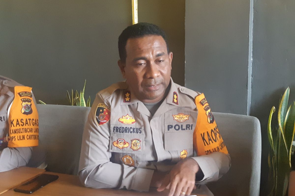 Empat orang terkena peluru nyasar saat aparat bubarkan sekelompok massa di Jayapura