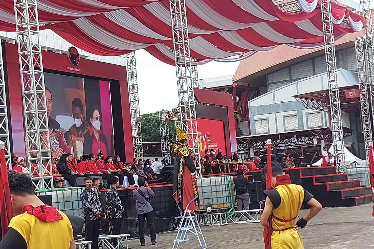 Jokowi dan Ma'ruf Amin buka acara HUT ke-50 PDI Perjuangan