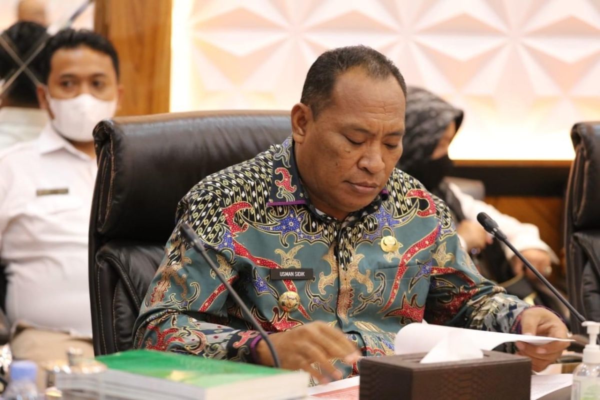 Bupati Halmahera Selatan Malut minta proses hukum kades korupsi dana desa