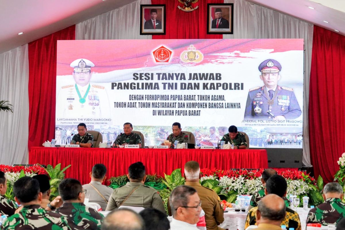 Silaturahmi Bareng Masyarakat di Papua Barat, Kapolri: TNI-Polri solid dan siap kawal program pemerintah