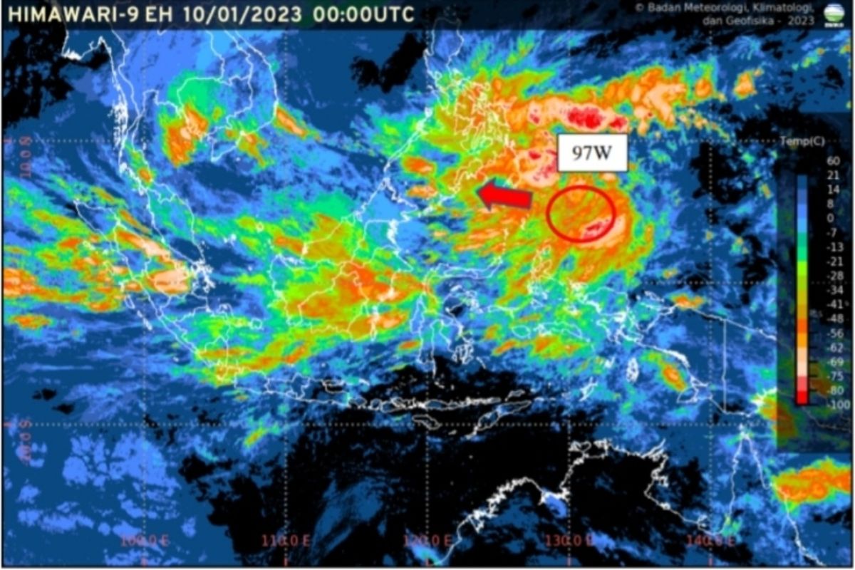Bibit siklon 97W di Laut Filipina bisa pengaruhi cuaca Indonesia