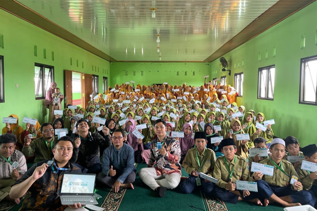 Ribuan santri jadi pengguna aktif Pesantren Go Digital Telkom