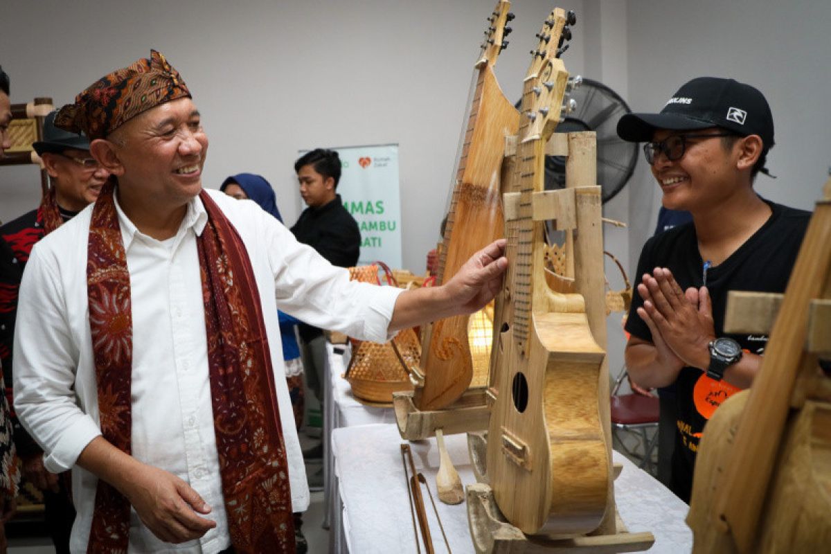 MenkopUKM minta Creative Center Majalengka lahirkan entrepreneur baru