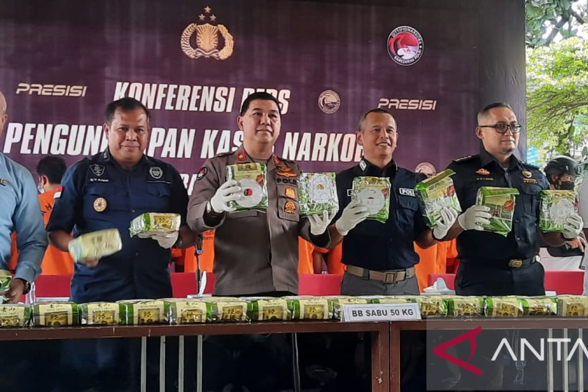 Polri  tangkap 10 tersangka jaringan narkoba Malaysia-Indonesia