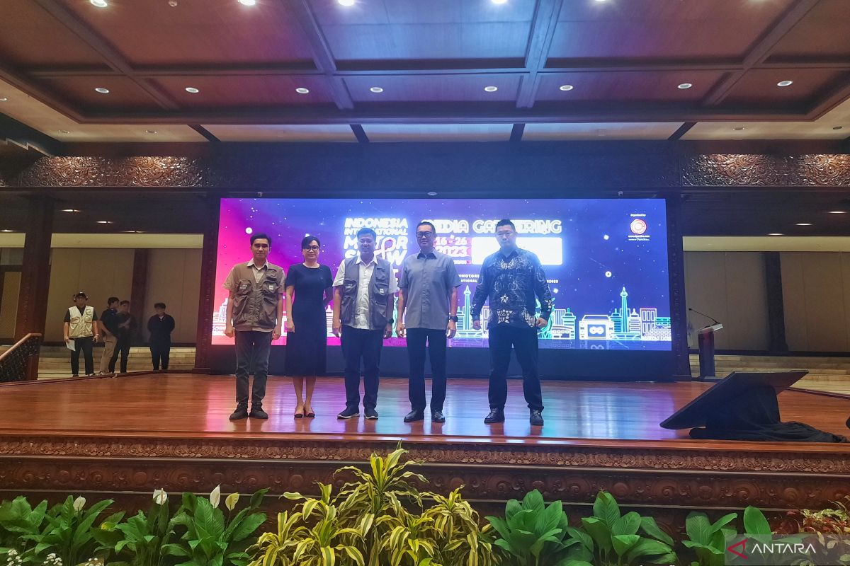 IIMS 2023 padukan konser musik dan pameran otomotif