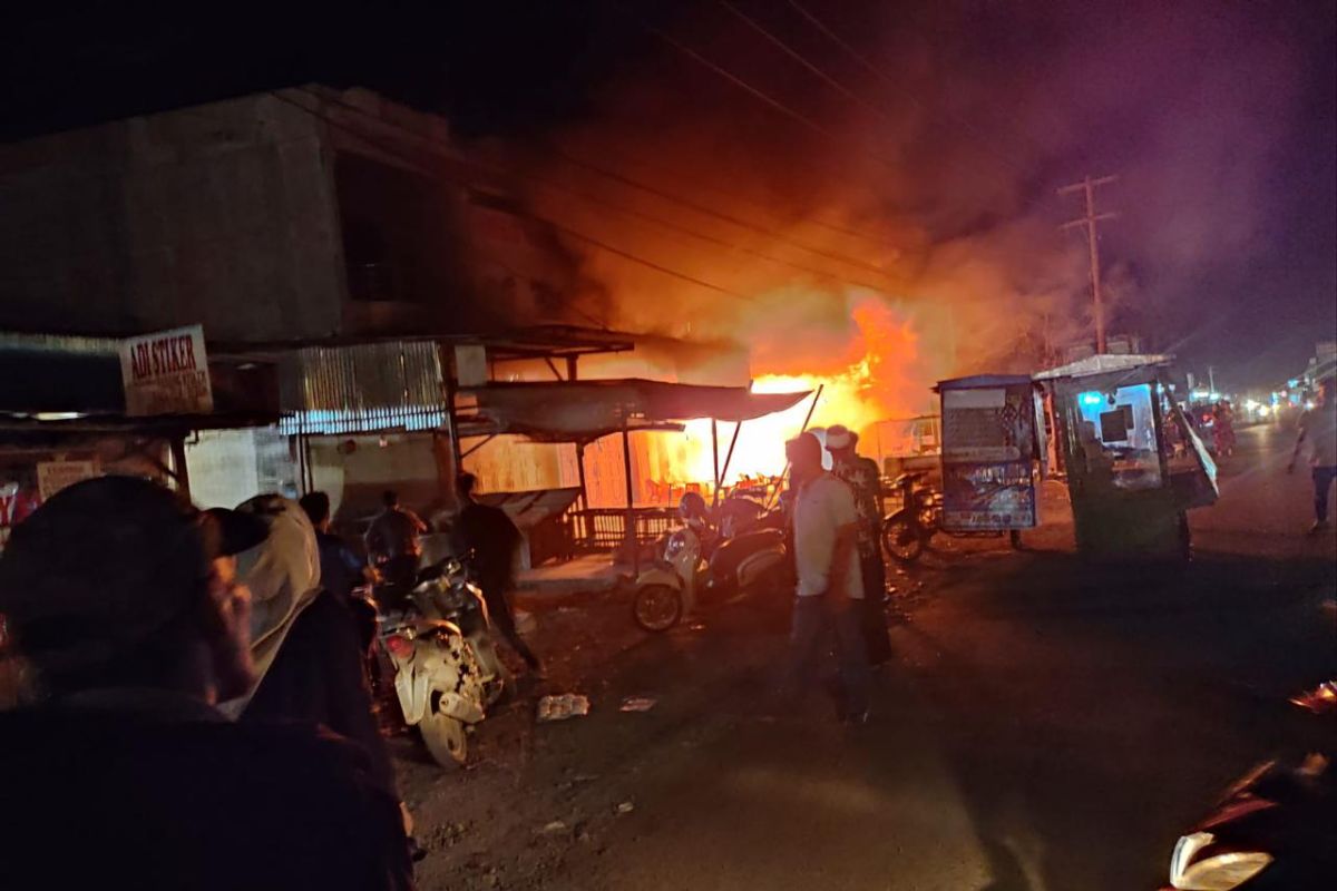 Warung kopi di Beureunuen ludes dilalap si jago merah