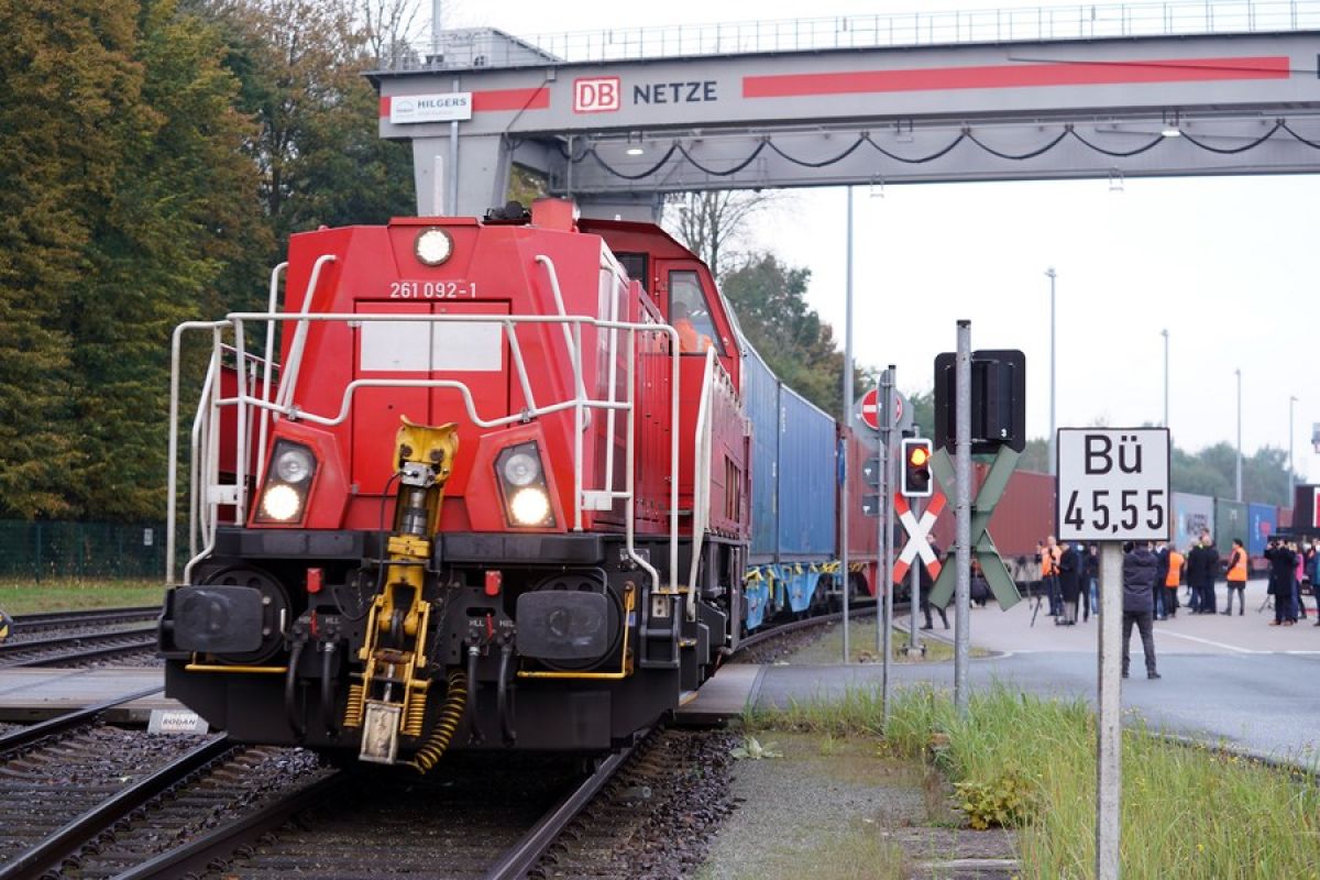 Shanghai luncurkan kereta kargo China-Eropa pertama untuk tahun ini