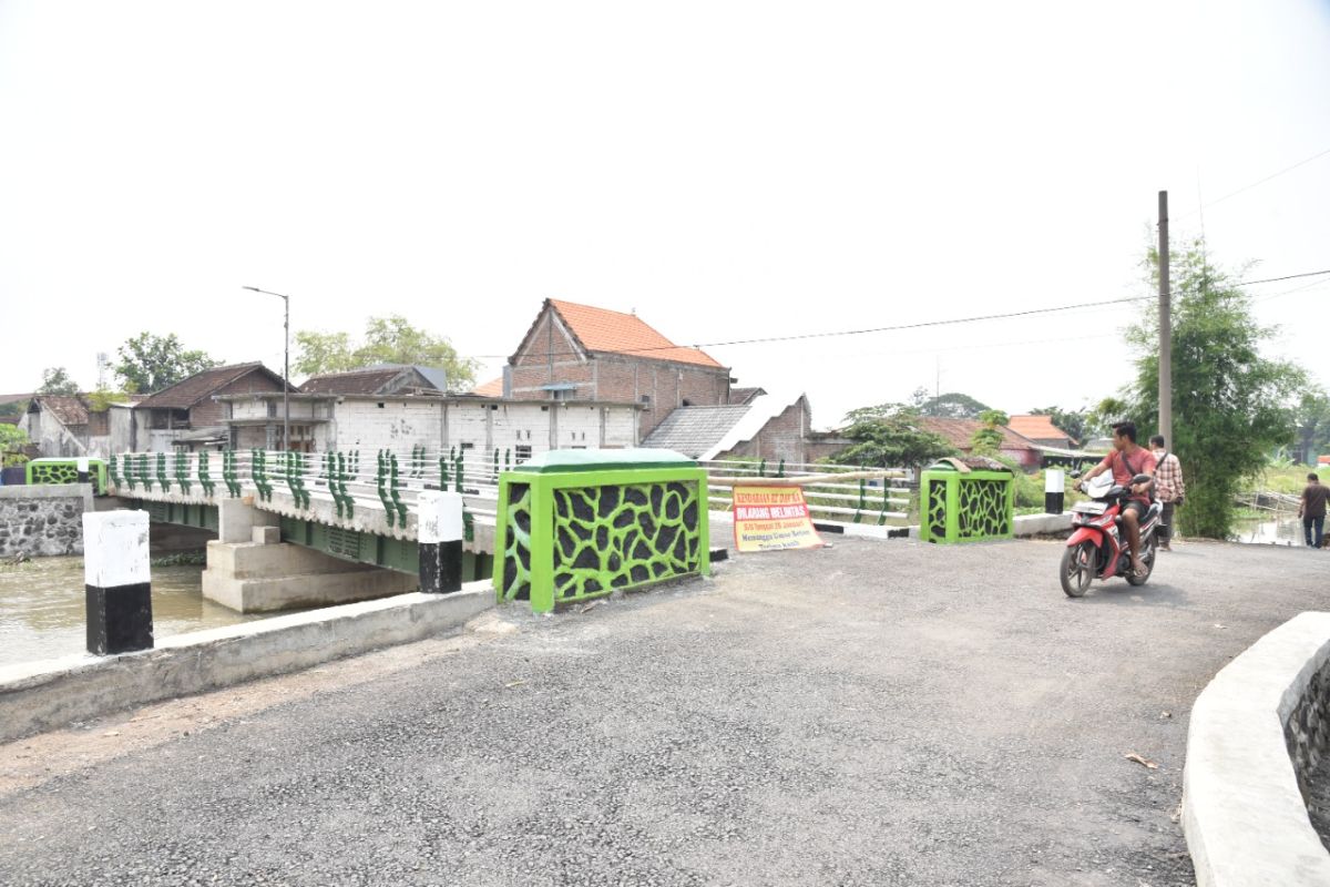 Pemkab Sidoarjo selesaikan pembangunan Jembatan menghubungkan Kraton-Kemangsen