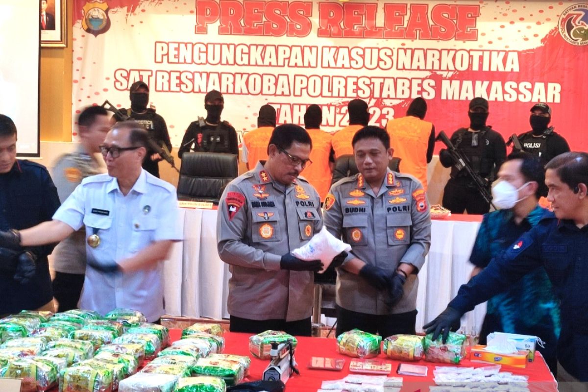Polisi telusuri jaringan internasional pemasok narkoba di Sulawesi Selatan