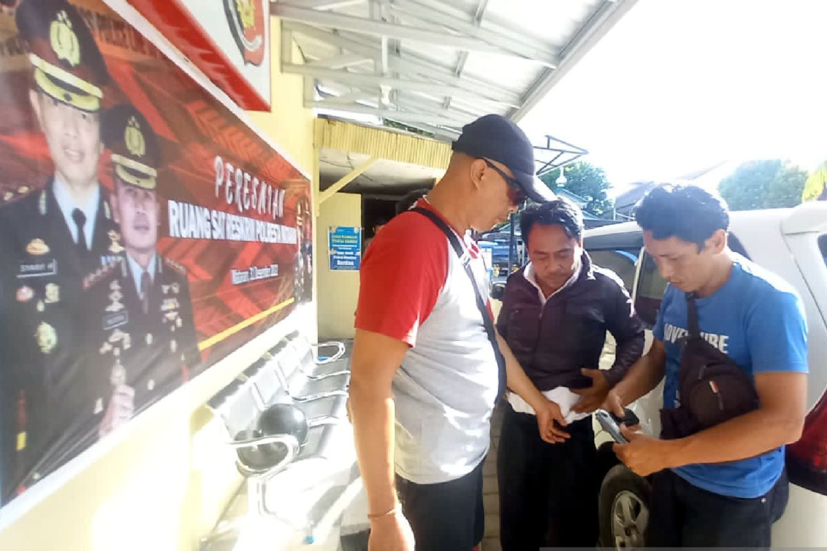 Ngaku-ngaku buser atau polisi gadungan, pria asal Labuapi Lombok Barat dibekuk